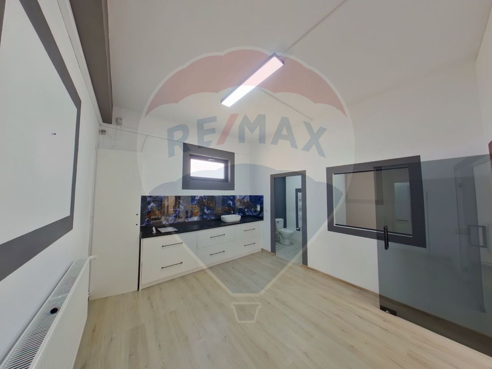 145sq.m Office Space for rent