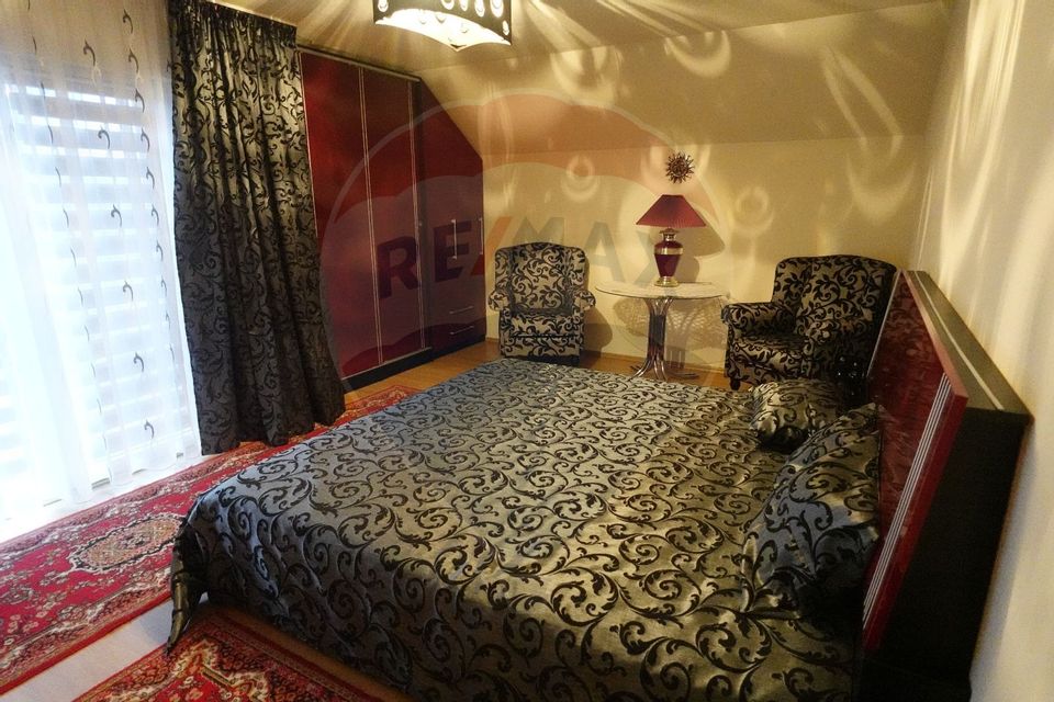 11 room House / Villa for sale