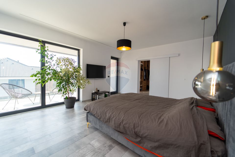Smart Home de Vânzare în Sânpetru, Brașov – Construcție Premium