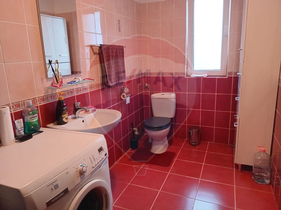 4 room House / Villa for sale