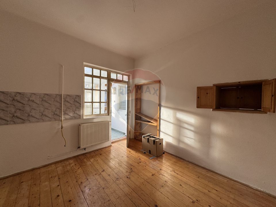 Casă pe un nivel pe str. Plevnei