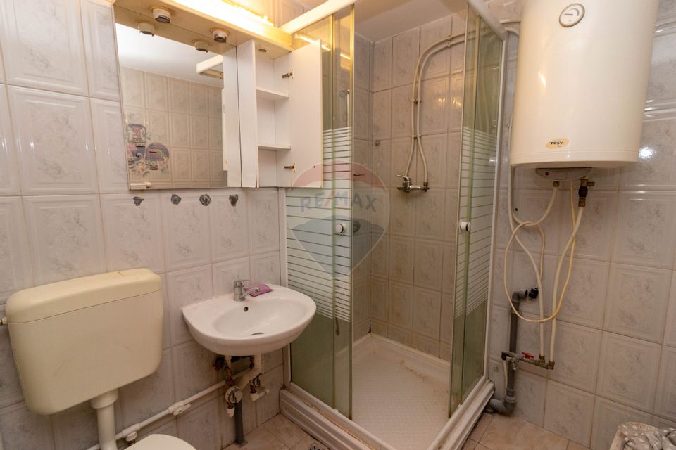 3 room Apartment for rent, Unirii area