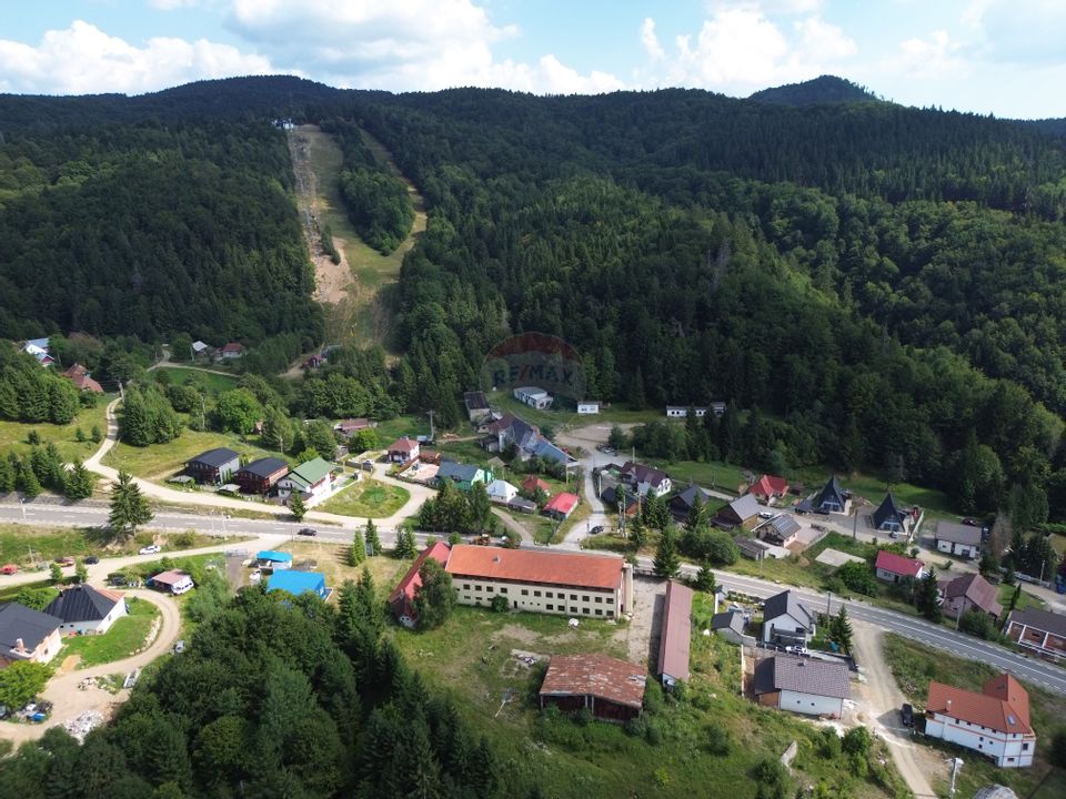 Hotel / Pensiune cu 30 camere de vânzare în zona Nord