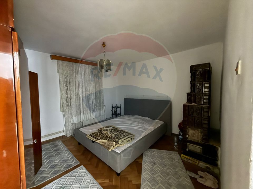 6 room House / Villa for sale