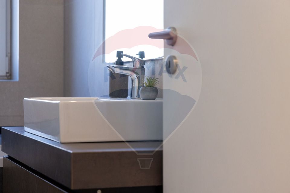 2 room Apartment for rent, Tractorul area