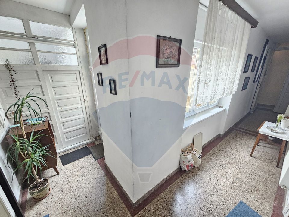 5 room House / Villa for sale