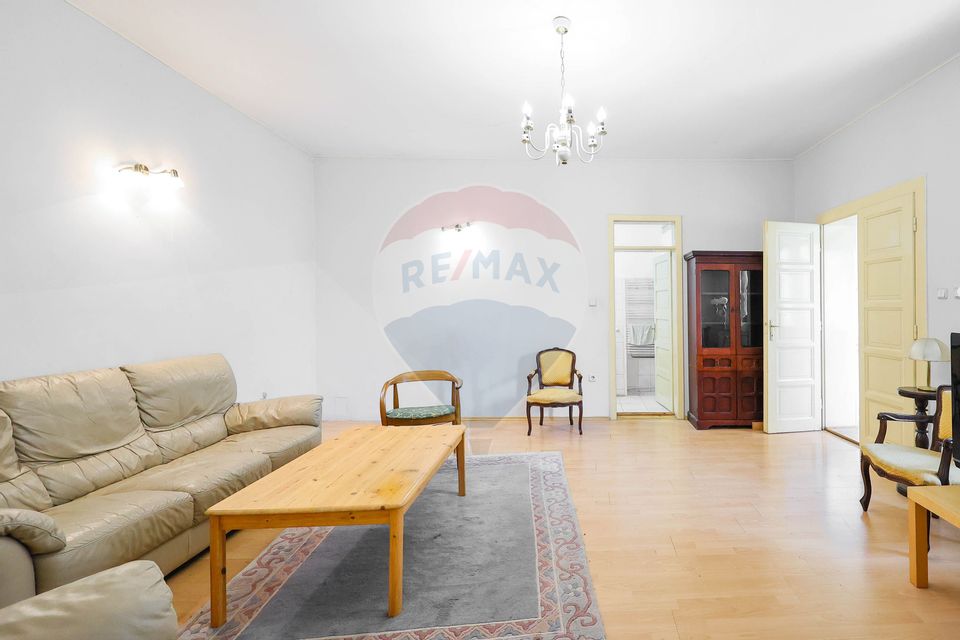 Apartament 2 Camere, Oradea, Central-Orașul Nou, Curte Comună, Vânzare