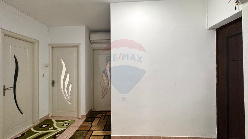 3 room Apartment for sale, Inel I area