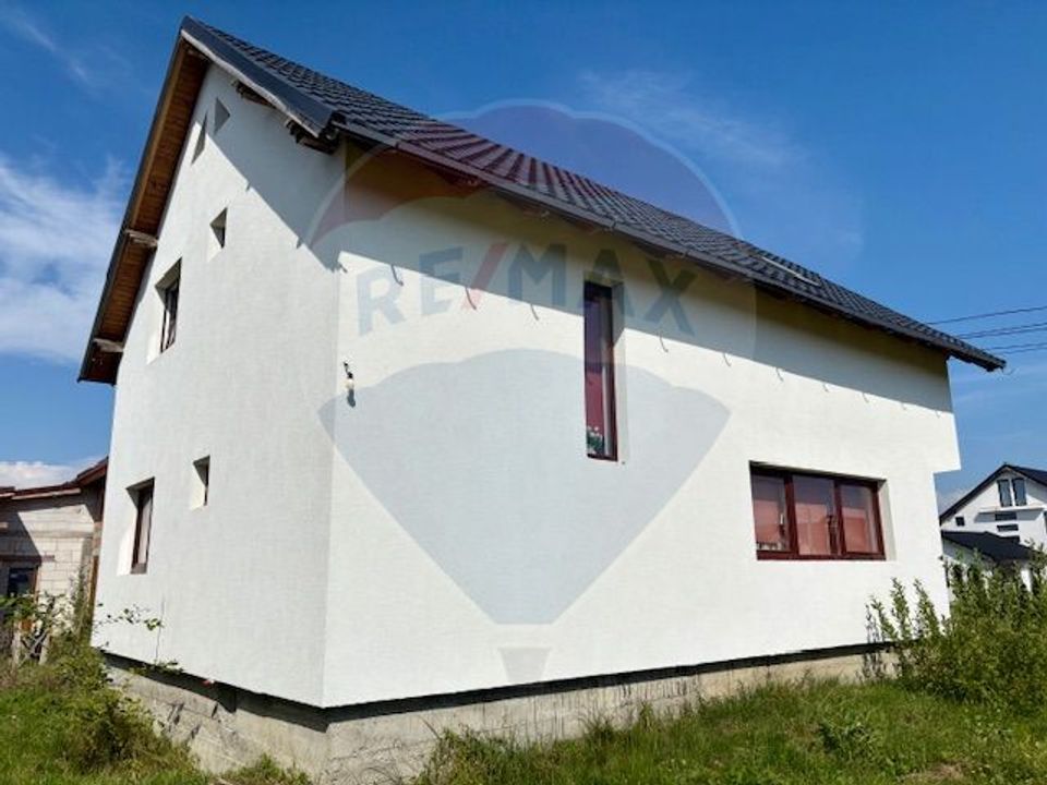 5 room House / Villa for sale