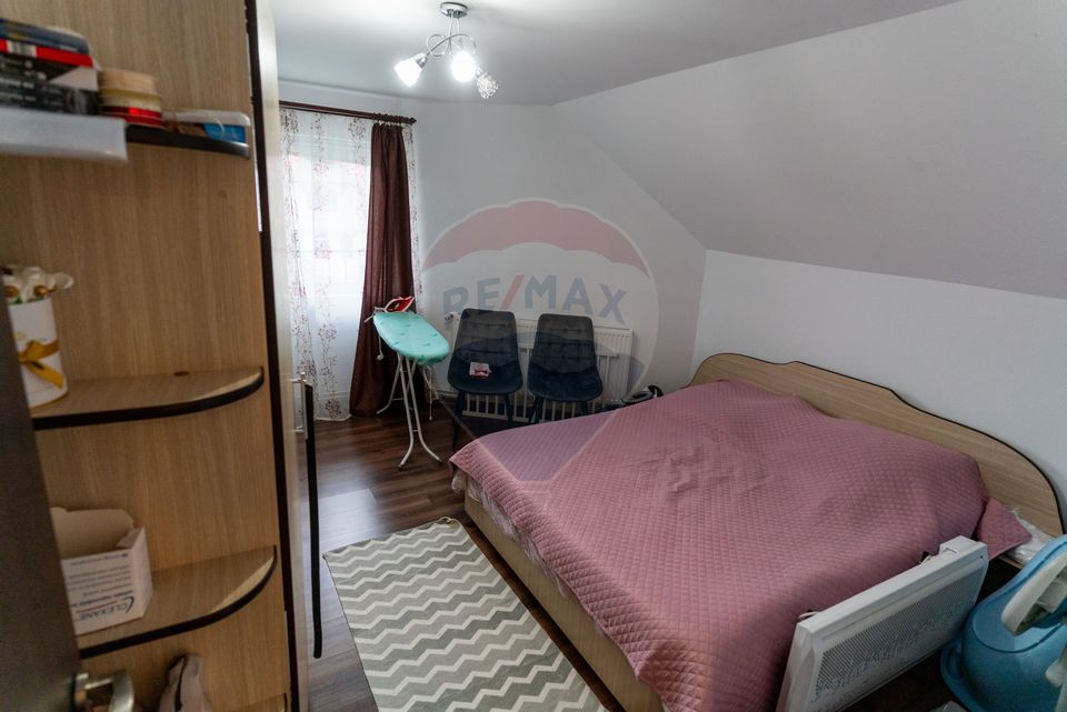 Casă / Vilă deosebita de vânzare, Hateg jud. Hunedoara