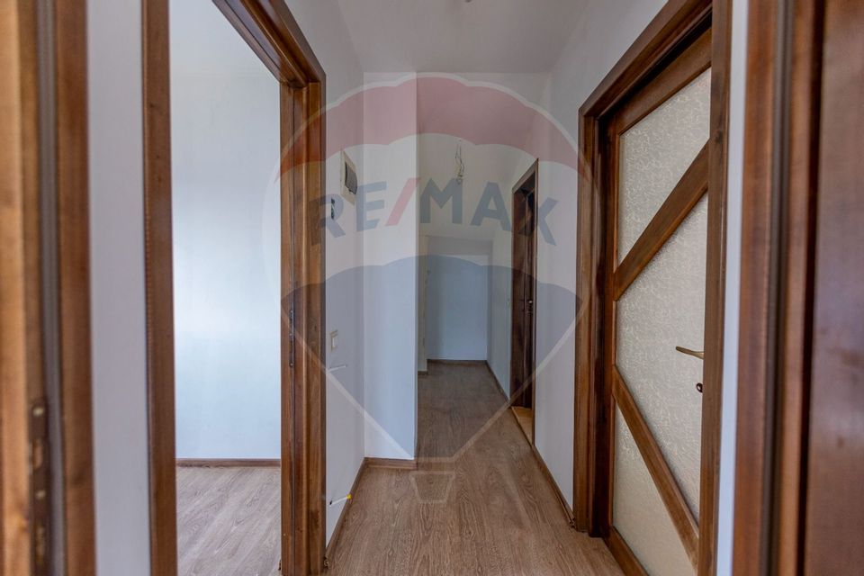 5 room House / Villa for sale