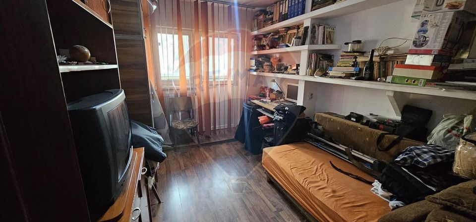 4 room Apartment for sale, Central area