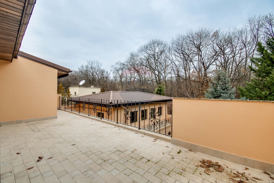 9 room House / Villa for sale, Central area