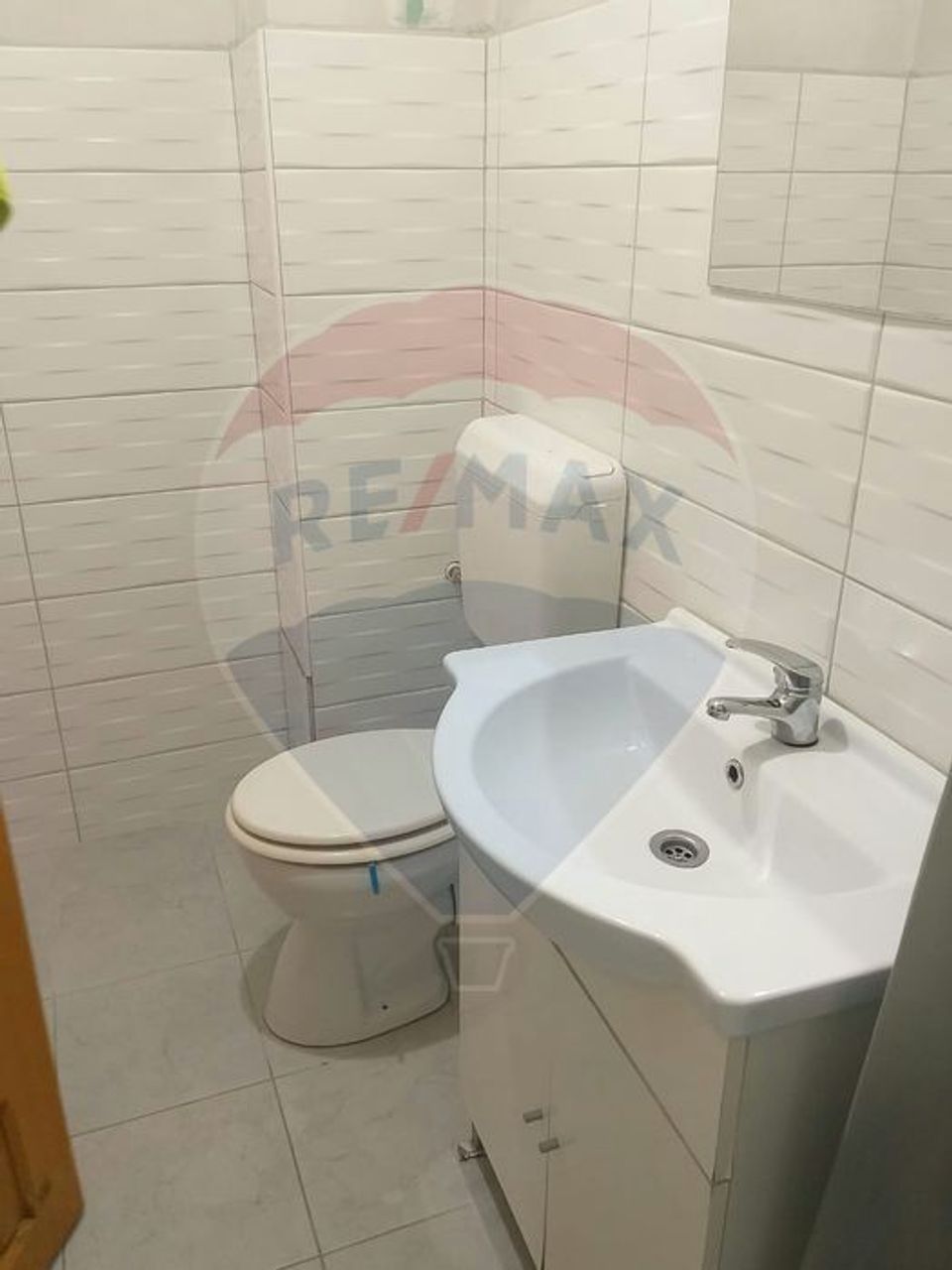 Apartament cu 2 camere de închiriat în zona Sud