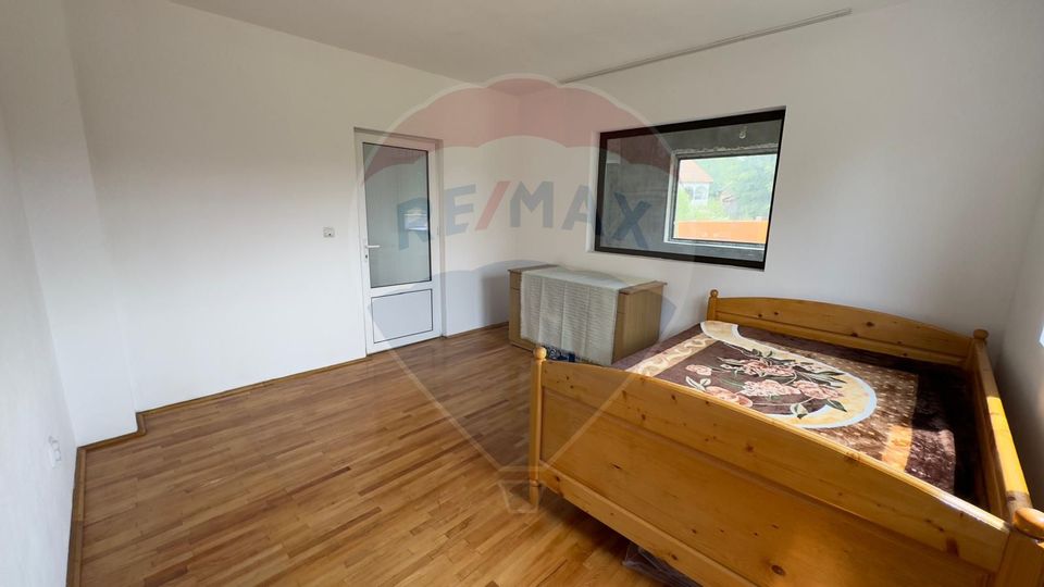 20 room House / Villa for sale