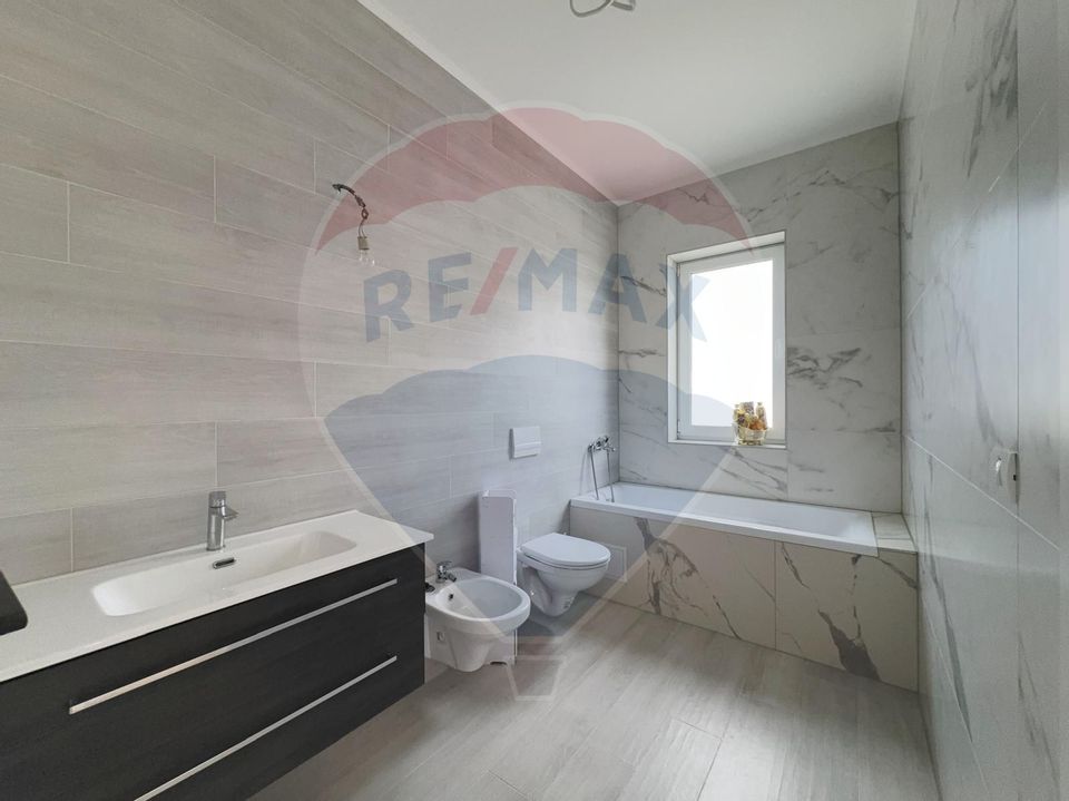 4 room House / Villa for sale