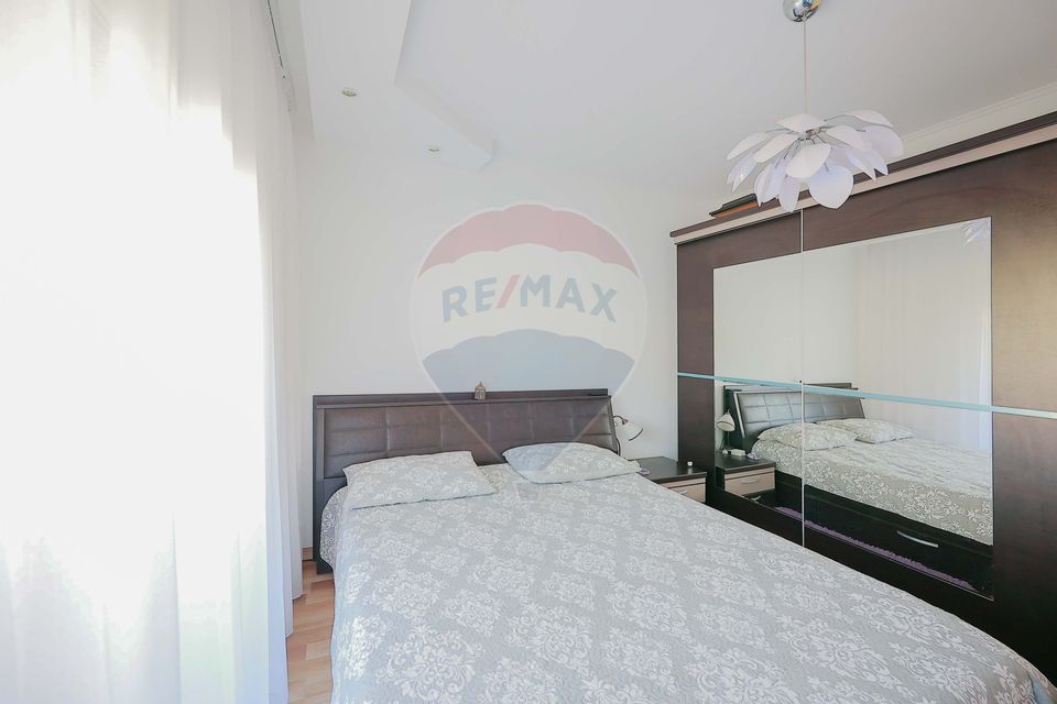 3 room Apartment for sale, Decebal area
