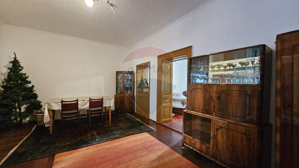 7 room House / Villa for sale