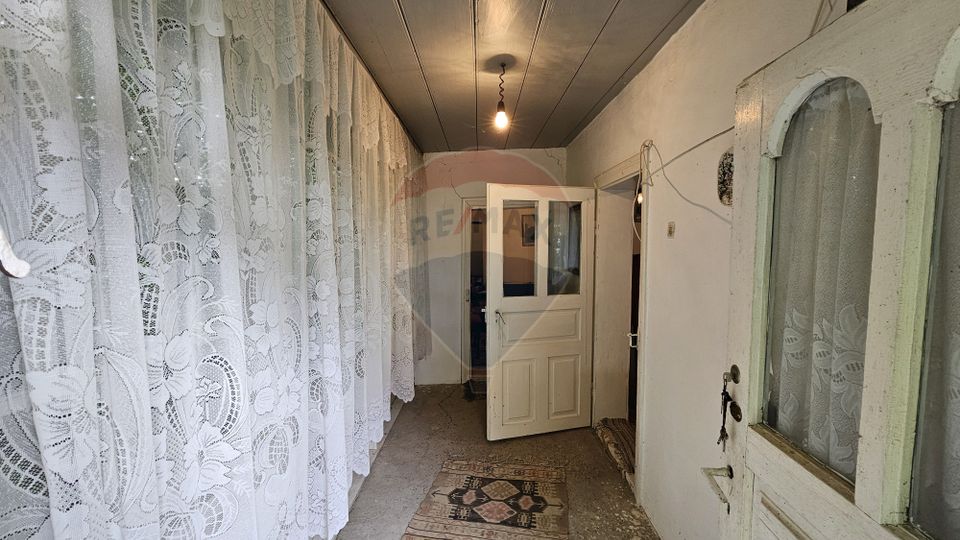 Casa  de vânzare cu teren 9200 mp, Pădureni-Șendriceni, Botoșani