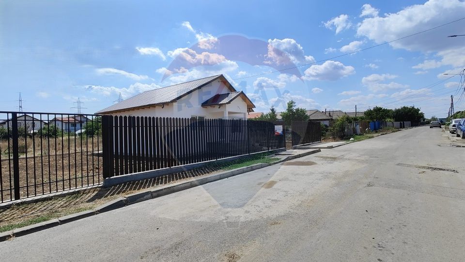 Casă / Vilă cu teren 371 mp de vânzare in Cumpana