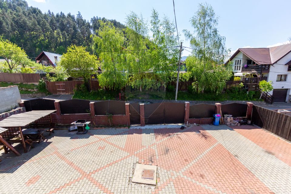 Casă individuala cu priveliste, 5 dormitoare, teren generos Baciu