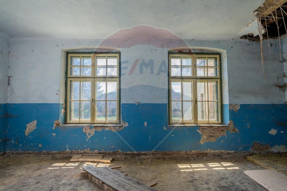 Fostă școală săsească semnată de Fritz Balthes – Bruiu, Sibiu