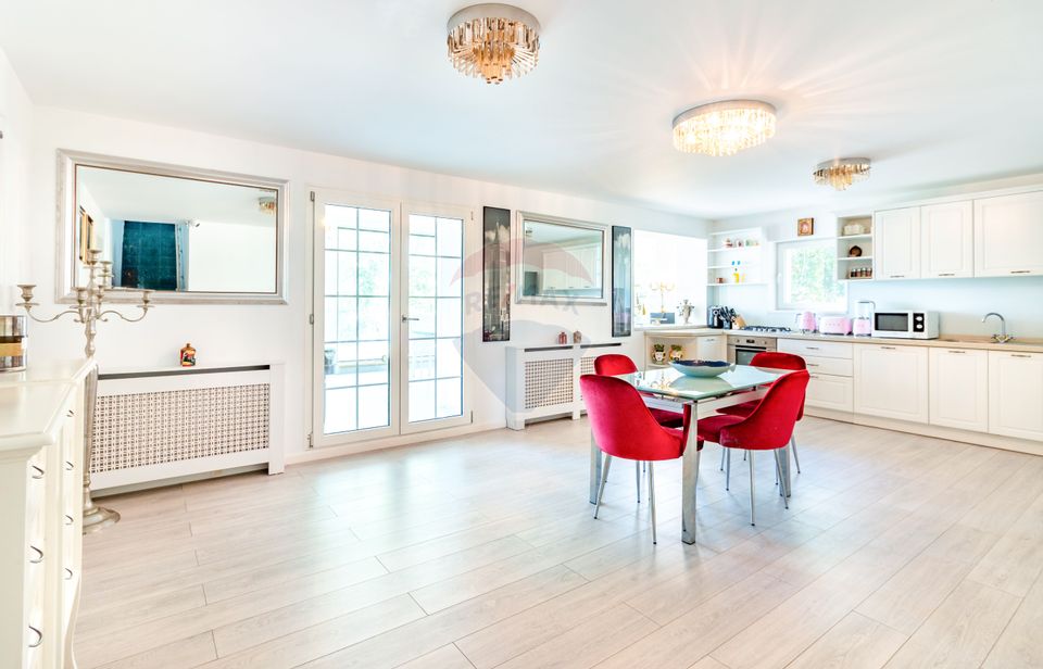 Snagov - Vila 5 camere cu terase mari si iesire directa la lac