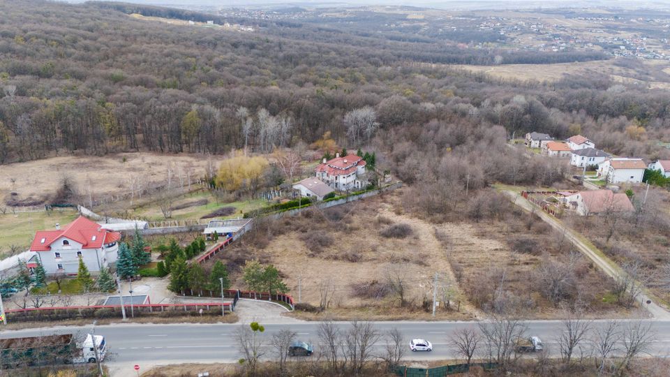 Teren 2,457 mp Iași / Șoseaua Bucium