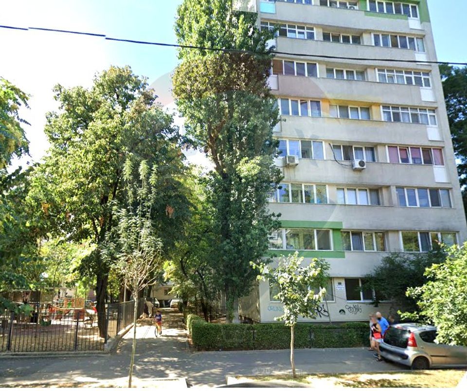 Apartament cu 3 camere de vanzare Ion Mihalache