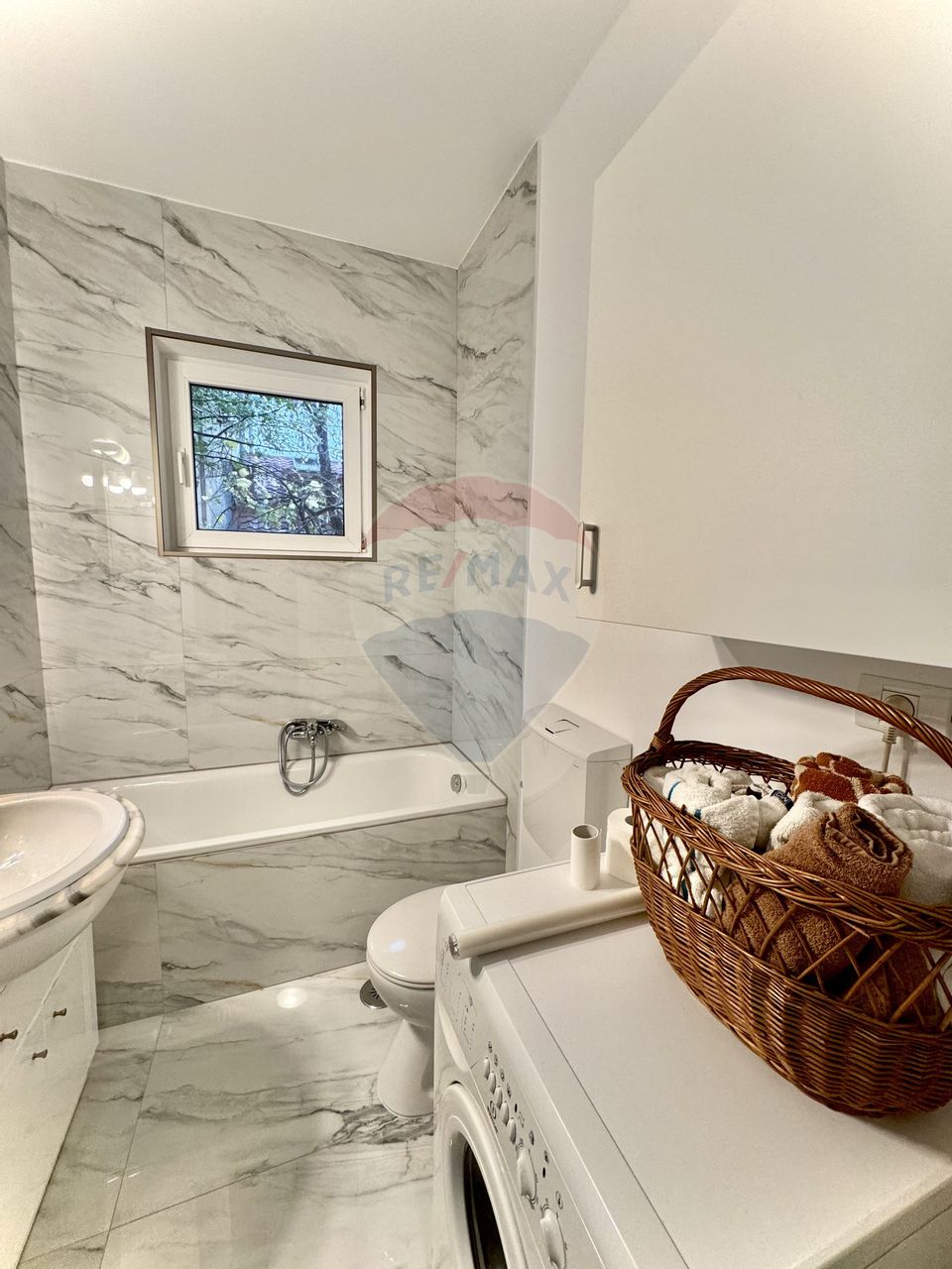 2 room Apartment for rent, Primaverii area