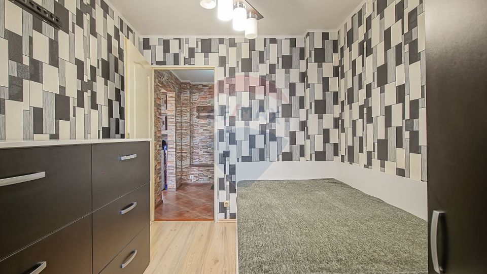 COMISION 0 | Ap 3 camere decomandat | Mobilat Utilat | Triaj