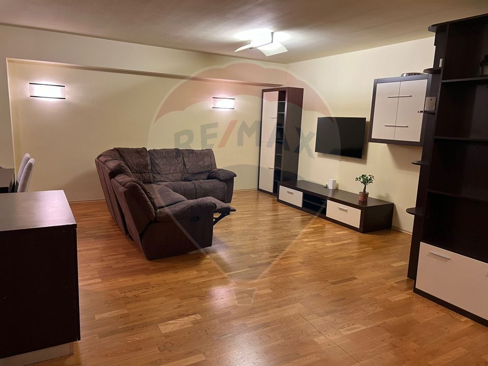 Apartament 3 camere de inchiriat zona Herastrau