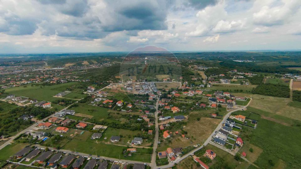 De Vânzare Teren Intravilan 1210 mp, dublu front, Strada Izvorului