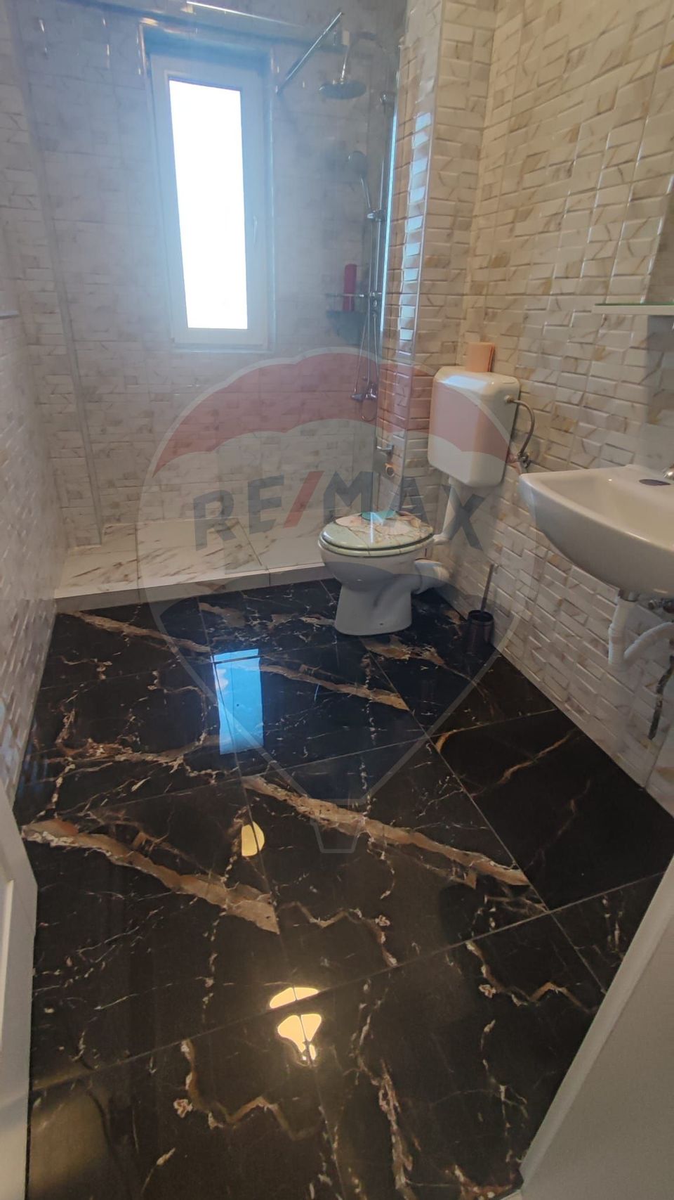 Apartament studio de inchiriat cu parcare inclusa zona ultracentral