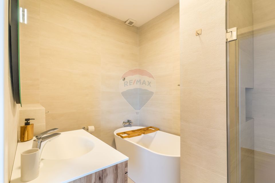 Apartament tip Penthouse cu 2 camere de vânzare