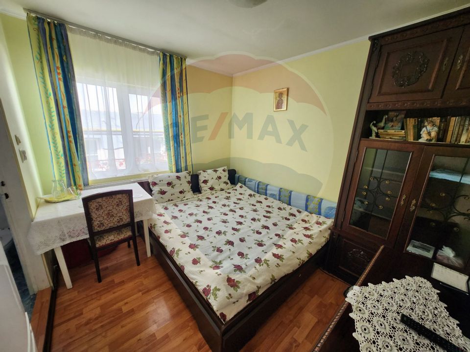 3 room House / Villa for sale, Telecabinei area