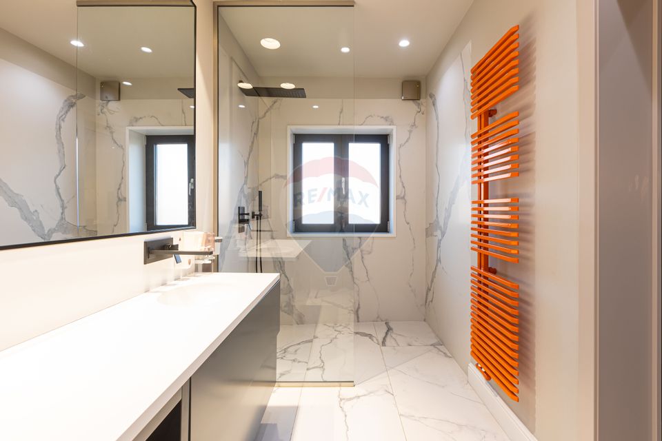 9 room House / Villa for sale, Km 4 area