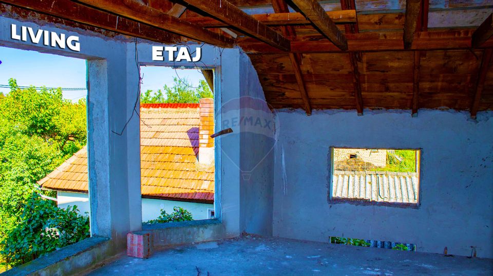 4 room House / Villa for sale