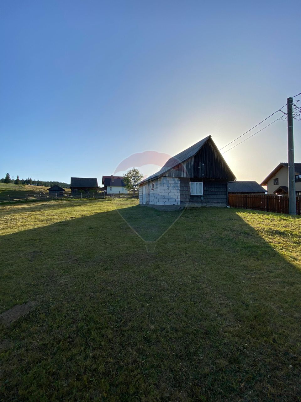 Teren+casă lemn-zona superba-Statiunea Belis-Fantanele,Giurcuta de Sus