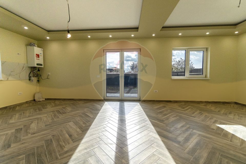 5 room House / Villa for sale