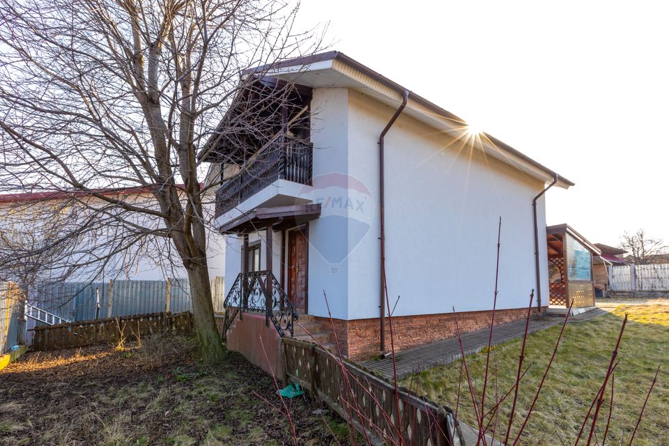 Hală 1.000 mp + curte 3.200 mp + CASĂ 160 mp BONUS | Acces TIR | Bacău