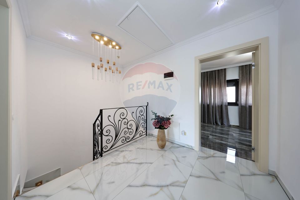 Vilă premium, saune, jacuzzi curte de 1000 mp