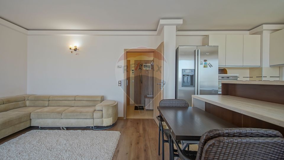 !!  VANDUT !!  Apartament de 3 camere, Tractorul, Brașov