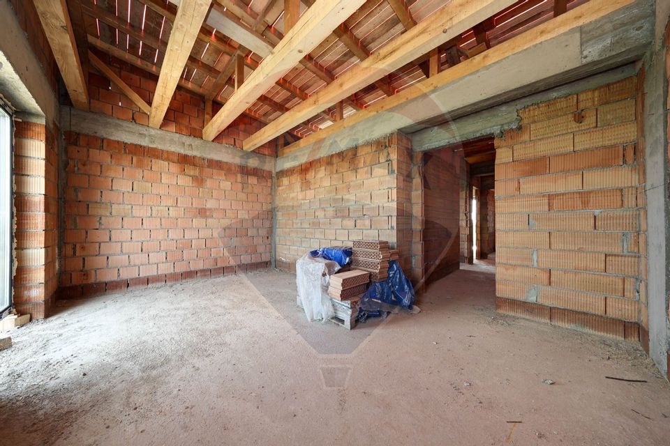 4 room House / Villa for sale