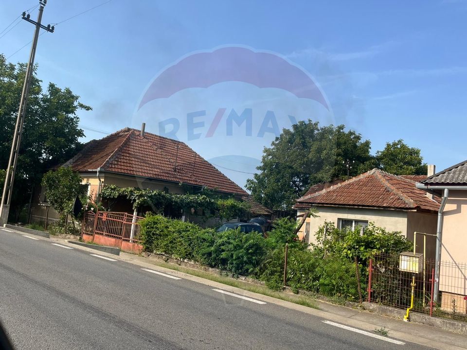 Casă de vânzare in Hideaga la drumul National