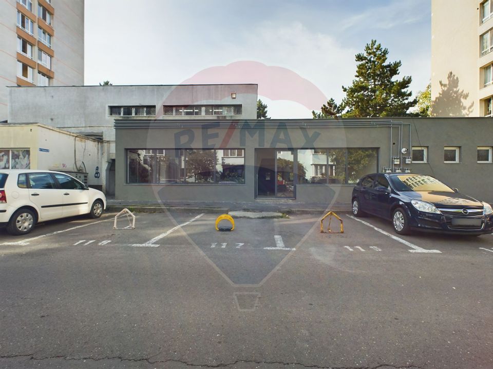 385sq.m Commercial Space for rent, Grivitei area