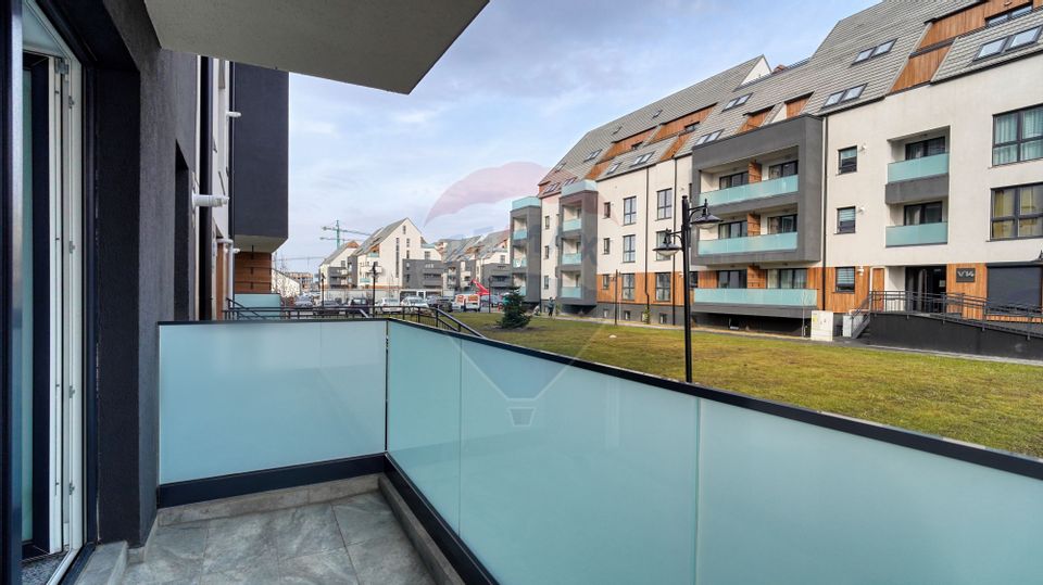 Apartament cu 3 camere de închiriat