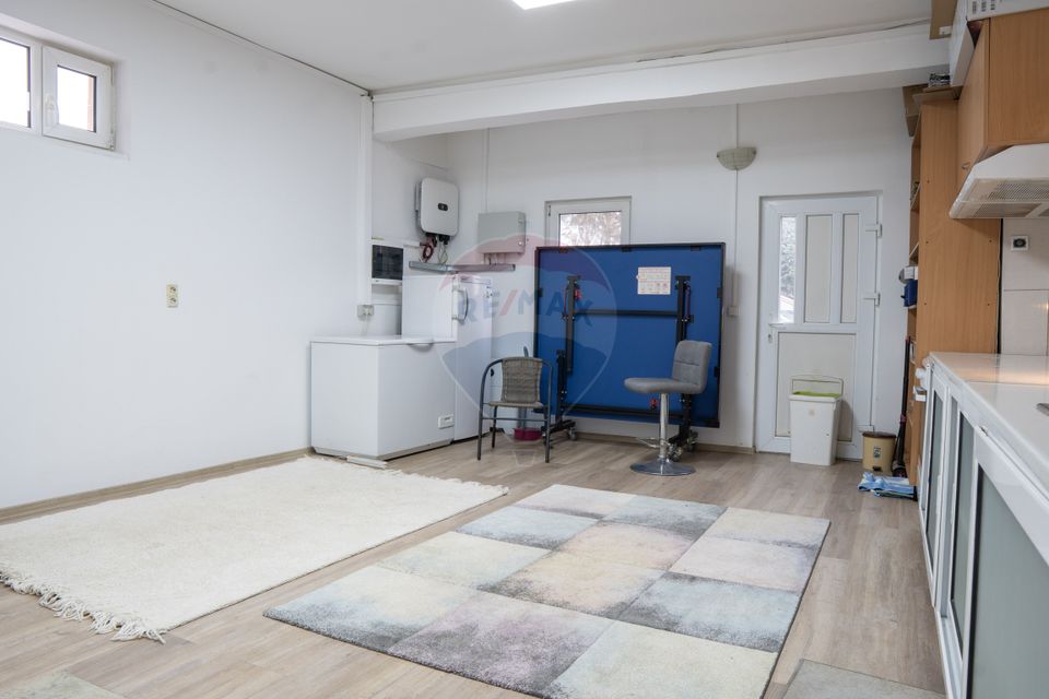 DE VANZARE Reședință Premium cu Piscină și Teren Generos – Chiajna