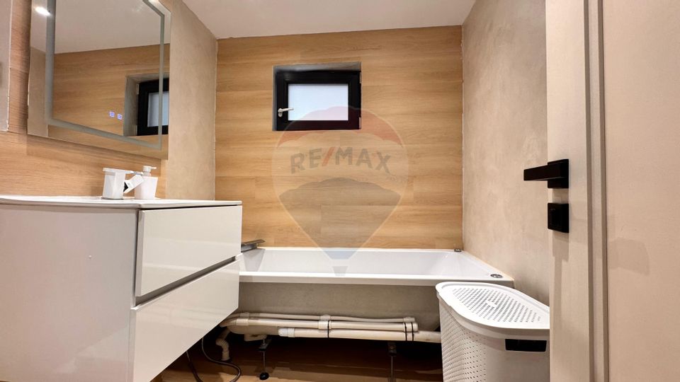 4 room Apartment for sale, Tomis Nord area