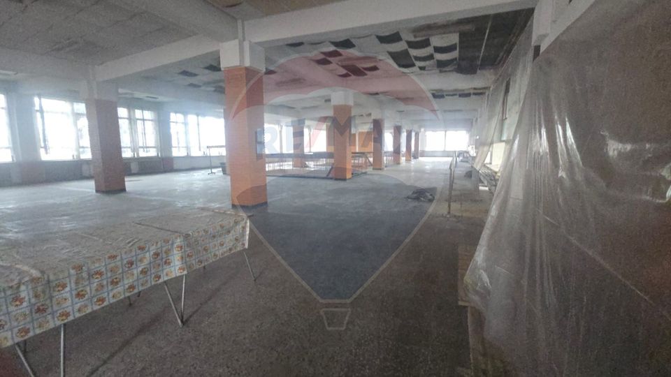 759sq.m Office Space for rent, Sud area